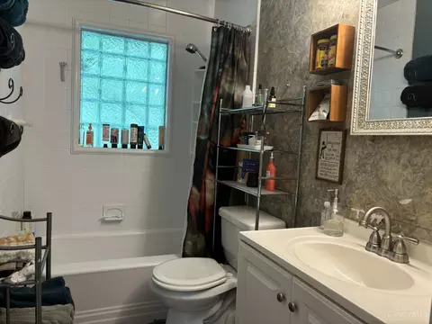 Bath - 202 Biddle Ave, Harrison, OH 45030 photo 1 of 1