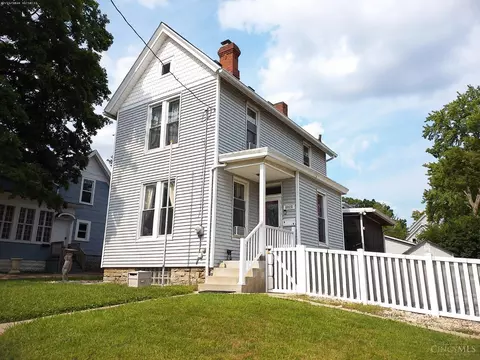 6828 Kenton Ave, Silverton, OH 45236