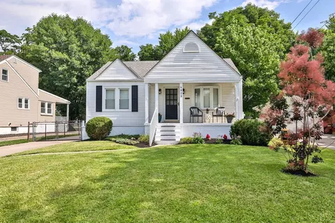 4828 Laurel Ave, Blue Ash, OH 45242
