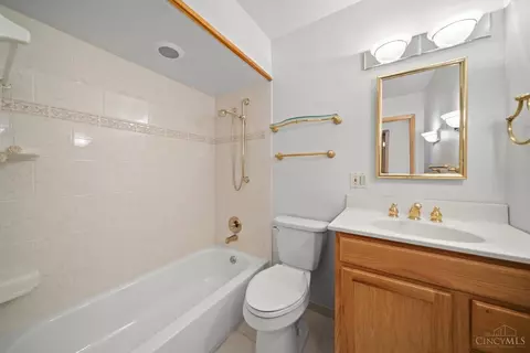 Bath - 8921 Cavalier Dr, Cincinnati, OH 45231 photo 2 of 3