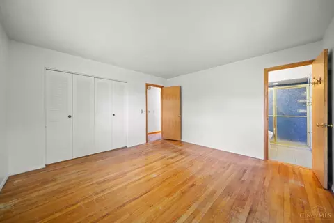 Bedroom - 8921 Cavalier Dr, Cincinnati, OH 45231 photo 5 of 5