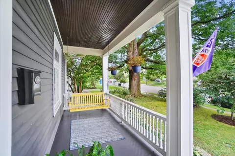 Exterior - 3752 Drake Ave, Cincinnati, OH 45209 photo 4 of 14