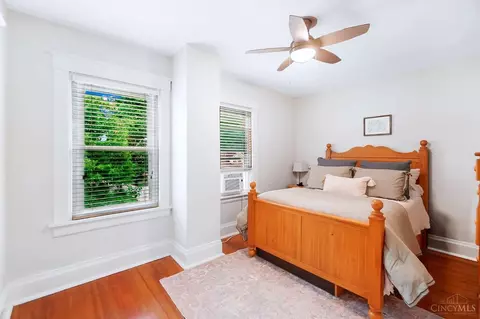 Bedroom - 3752 Drake Ave, Cincinnati, OH 45209 photo 6 of 6