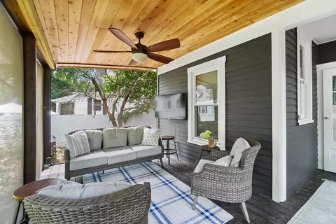 Exterior - 3752 Drake Ave, Cincinnati, OH 45209 photo 8 of 14