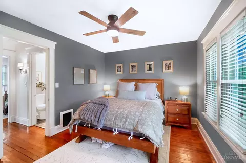Bedroom - 3752 Drake Ave, Cincinnati, OH 45209 photo 1 of 6