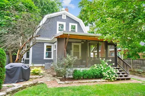 Exterior - 3752 Drake Ave, Cincinnati, OH 45209 photo 13 of 14