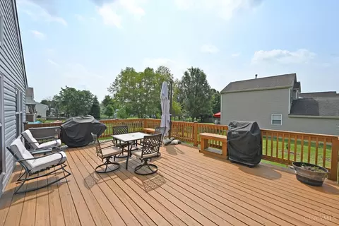881 Weeping Willow Ln, Hamilton Township, OH 45039 photo 6
