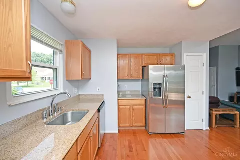 881 Weeping Willow Ln, Hamilton Township, OH 45039 photo 18