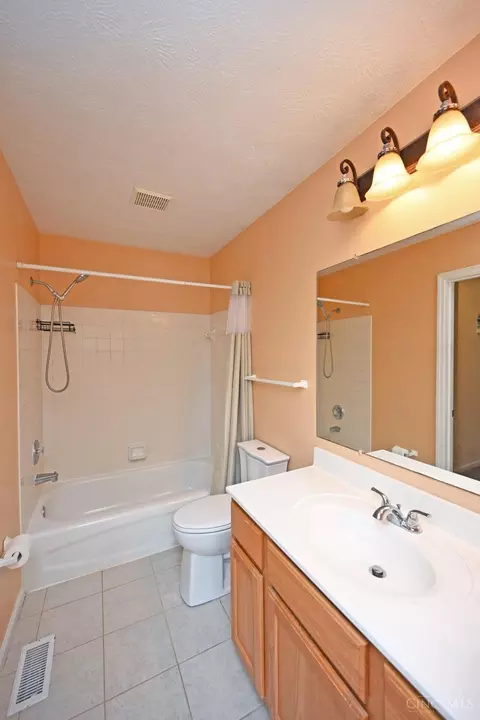 881 Weeping Willow Ln, Hamilton Township, OH 45039 photo 21