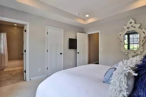 Bedroom - 2907 Riverside Dr, Cincinnati, OH 45226 photo 6 of 6