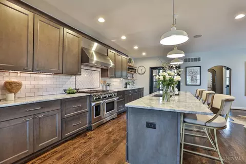 Kitchen - 2907 Riverside Dr, Cincinnati, OH 45226 photo 2 of 6