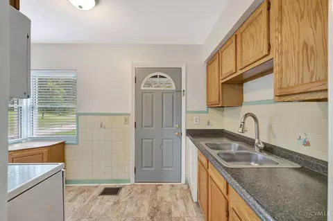 196 Richardson Pl, Cincinnati, OH 45233 photo 19