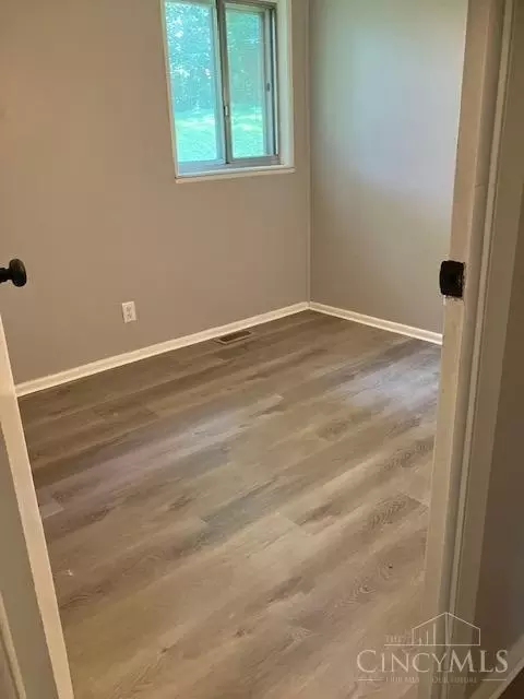 Bedroom - 31 Leslie Ave, Woodlawn, OH 45215 photo 1 of 1