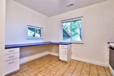 Kitchen - 2111 Sutton Ave #B, Cincinnati, OH 45230 photo 3 of 3