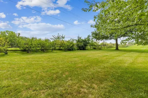 2565 Carriagegate Ln, Maineville, OH 45039 photo 34