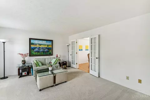 2565 Carriagegate Ln, Maineville, OH 45039 photo 4