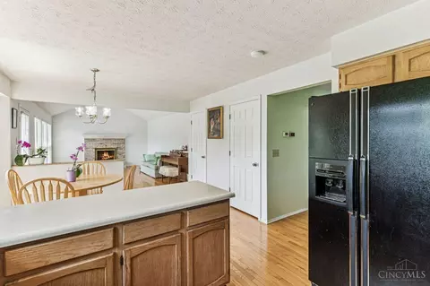 2565 Carriagegate Ln, Maineville, OH 45039 photo 11
