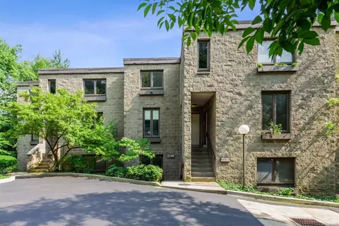 2138 Ohio Ave #A, Cincinnati, OH 45219