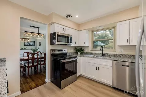 1026 Jonquil Ln, Cincinnati, OH 45231 photo 10