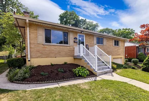 1026 Jonquil Ln, Cincinnati, OH 45231