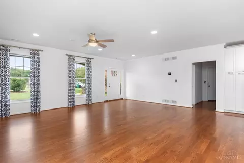 105 Barony Ln, Mount Orab, OH 45154 photo 6