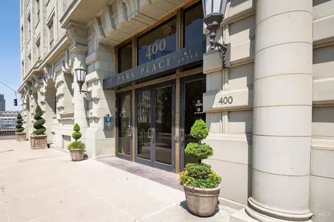 400 Pike St #708, Cincinnati, OH 45202