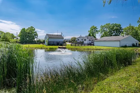 9959 Clearcreek Franklin Rd, Miamisburg, OH 45342