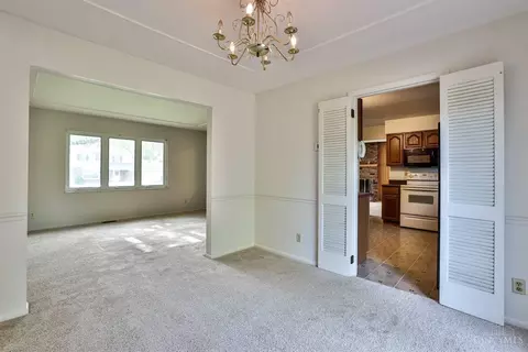 9339 Montoro Dr, Cincinnati, OH 45231 photo 14