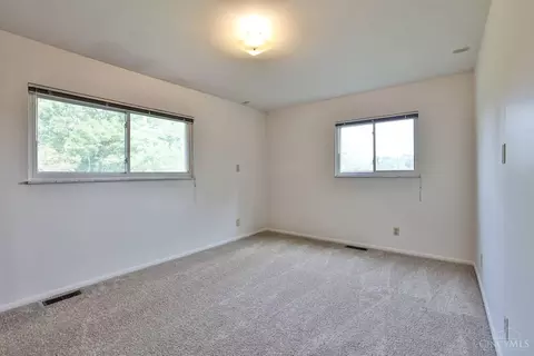 9339 Montoro Dr, Cincinnati, OH 45231 photo 23