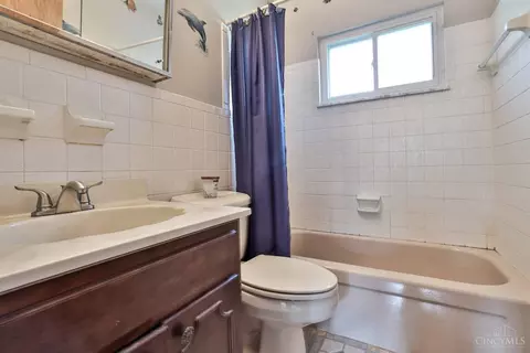 9339 Montoro Dr, Cincinnati, OH 45231 photo 32