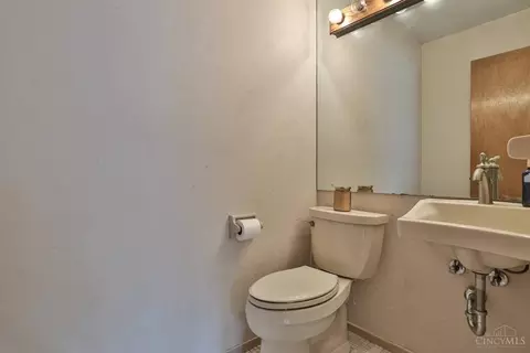 9339 Montoro Dr, Cincinnati, OH 45231 photo 31