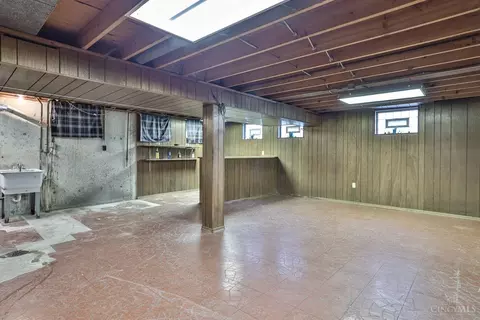 9339 Montoro Dr, Cincinnati, OH 45231 photo 26