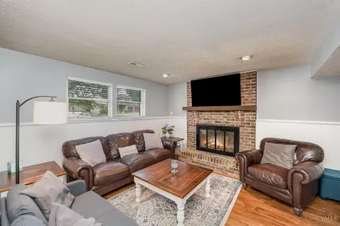 Living - 17 Sugarmaple Ct, Reading, OH 45236 photo 3 of 3