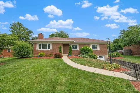 2048 Evanor Ln, Cincinnati, OH 45244