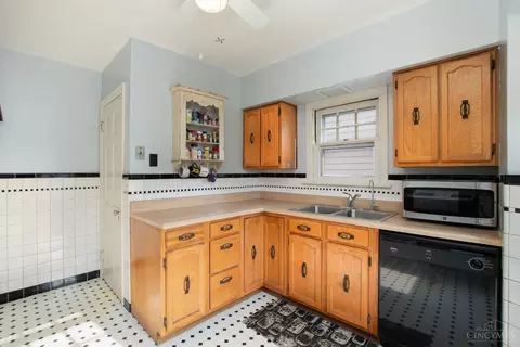 8330 Marley St, Cincinnati, OH 45216 photo 7