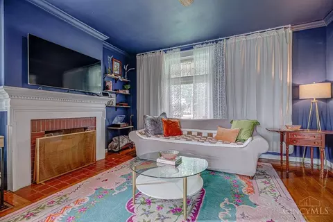 Living - 1000 Overlook Ave, Cincinnati, OH 45238 photo 5 of 5