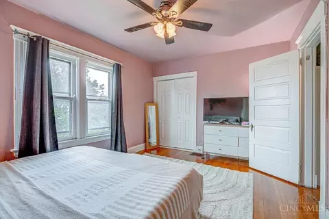Bedroom - 1000 Overlook Ave, Cincinnati, OH 45238 photo 2 of 4
