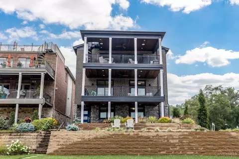 247 St Peters St, Cincinnati, OH 45226