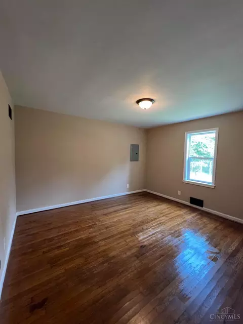 Bedroom - 371 Third St, Williamsburg, OH 45176 photo 1 of 4