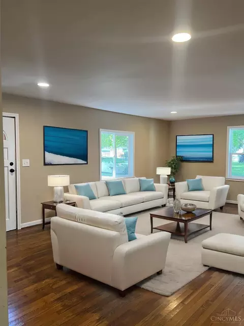 Living - 371 Third St, Williamsburg, OH 45176 photo 2 of 2