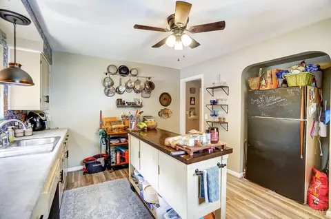 Kitchen - 7016 Clovernook Ave, Cincinnati, OH 45231 photo 5 of 6