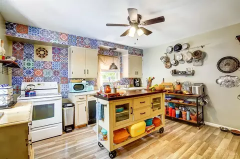 Kitchen - 7016 Clovernook Ave, Cincinnati, OH 45231 photo 1 of 6