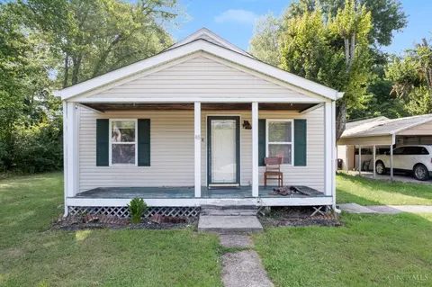 48 Race St, Georgetown, OH 45121