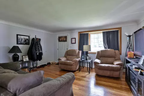 8254 Bobolink Dr, Cincinnati, OH 45231 photo 6