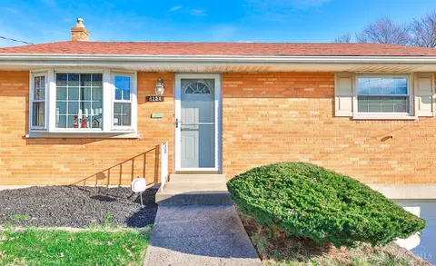 8254 Bobolink Dr, Cincinnati, OH 45231 photo 3