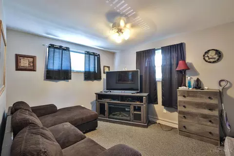 8254 Bobolink Dr, Cincinnati, OH 45231 photo 13