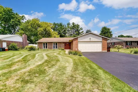 8264 Meadowlark Dr, Carlisle, OH 45005
