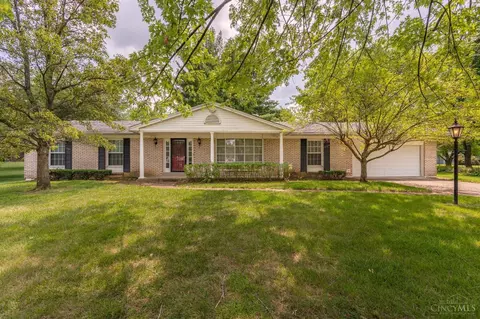 7597 Lake Meadow Ct, West Chester, OH 45069
