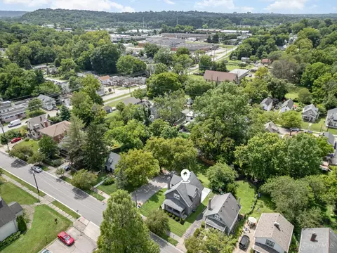View/Area - 4101 Watterson St, Cincinnati, OH 45227 photo 4 of 7
