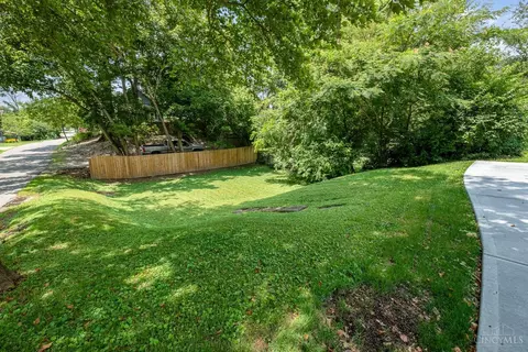 Exterior - 4101 Watterson St, Cincinnati, OH 45227 photo 8 of 8